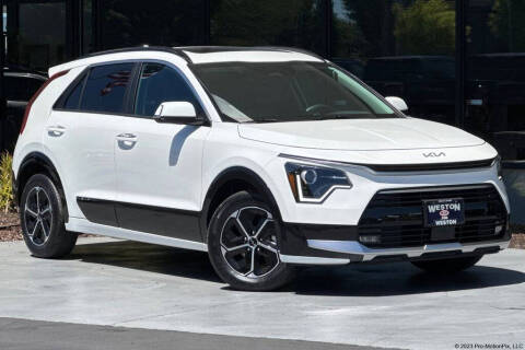 2025 Kia Niro SX