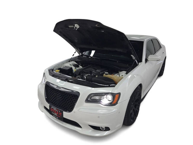 2012 Chrysler 300 SRT8
