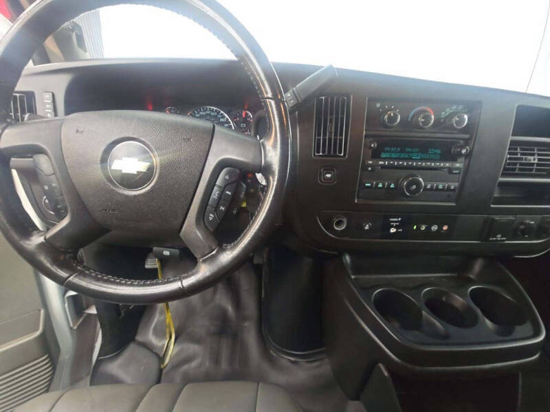 2021 Chevrolet Express 2500