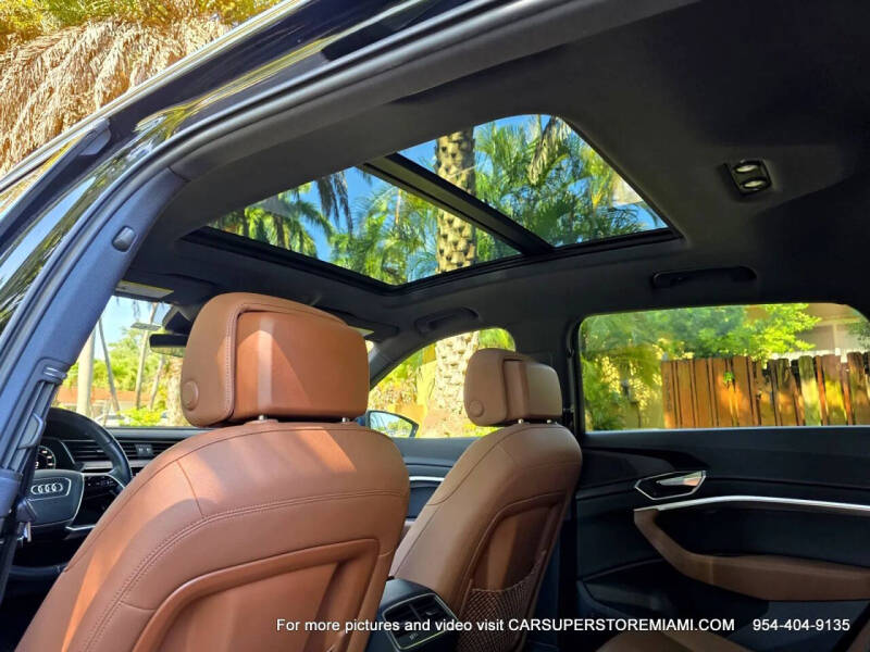 2019 Audi e-tron quattro Premium Plus