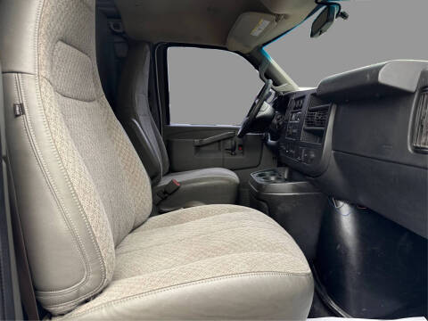 2018 Chevrolet Express 2500