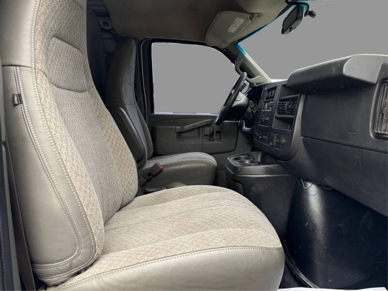 2018 Chevrolet Express 2500