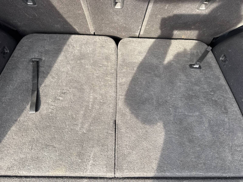 Image 5 of 2019 Kia Sorento LX