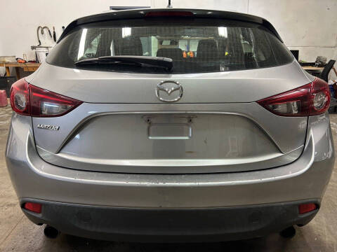 2015 Mazda MAZDA3 i Sport