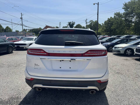 2019 Lincoln MKC Select