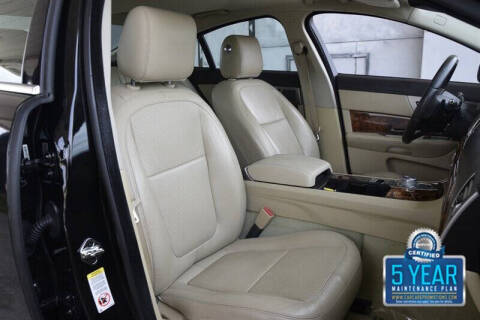 2011 Jaguar XF Premium