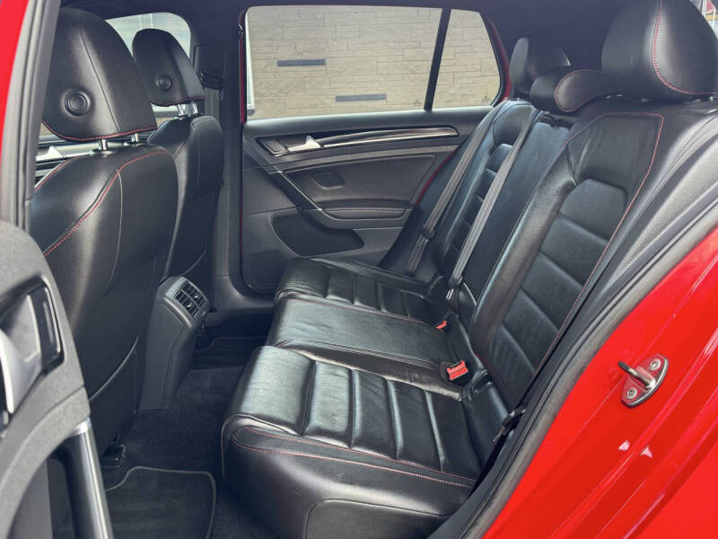 2016 Volkswagen Golf GTI Autobahn