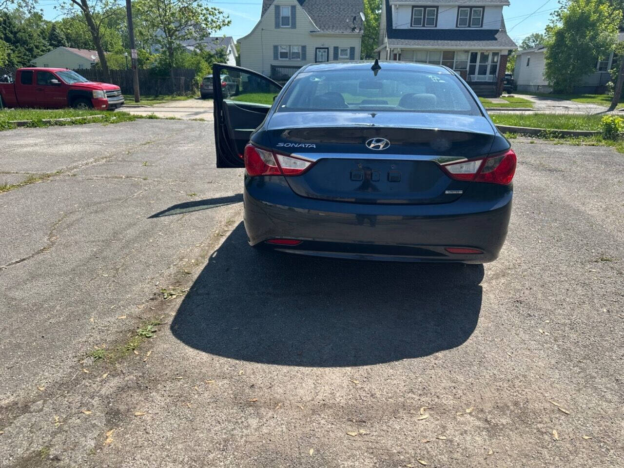 2011 Hyundai SONATA for sale at SRL SAHER in Lorain, OH