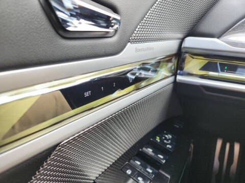 2023 BMW 7 Series 740i