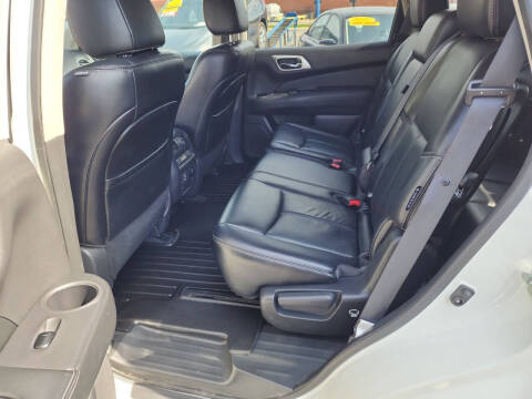 2018 Nissan Pathfinder SL