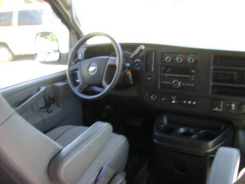 2017 Chevrolet Express LS 3500