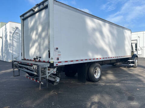 2022 Freightliner M2 106