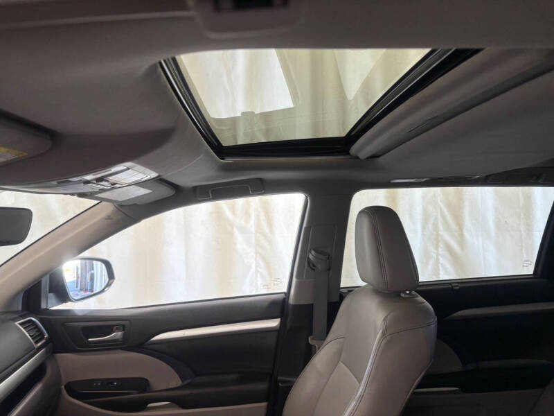 2017 Toyota Highlander XLE