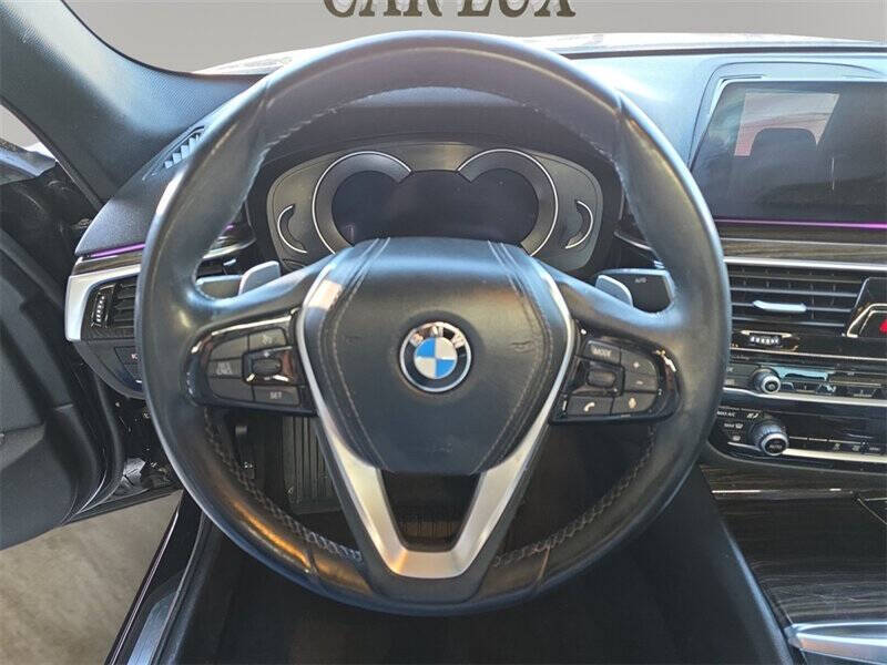 2018 BMW 5 Series 530i