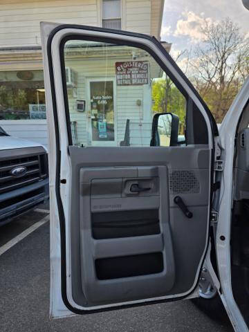 2017 Ford E-Series