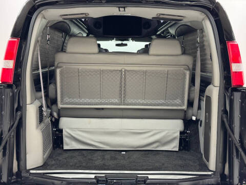 2017 Chevrolet Express 2500