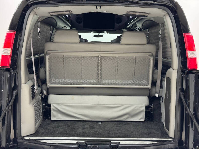 2017 Chevrolet Express 2500