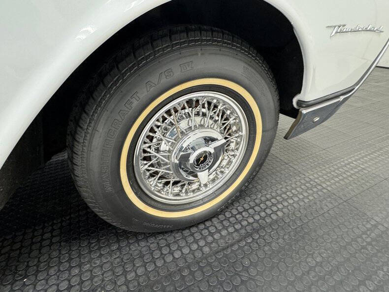 1962 Ford Thunderbird