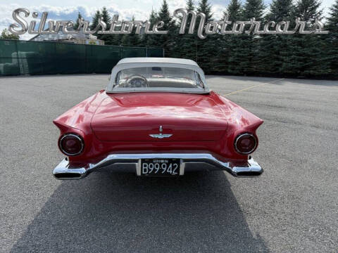 1957 Ford Thunderbird