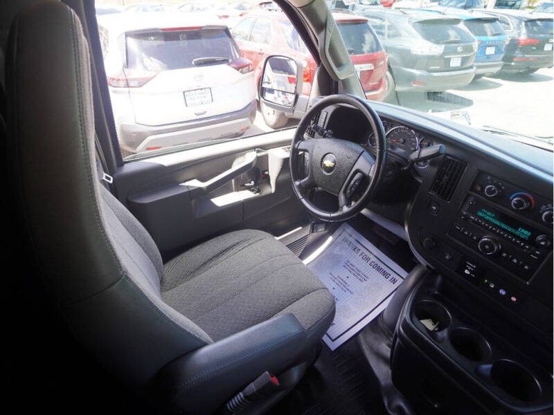 2021 Chevrolet Express 2500