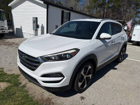 2016 Hyundai Tucson for sale at Baileys Truck and Auto Sales in Effingham SC