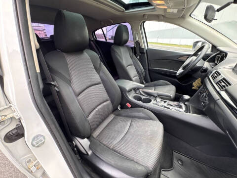 2016 Mazda MAZDA3 i Touring