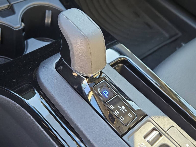 2024 Toyota Prius XLE