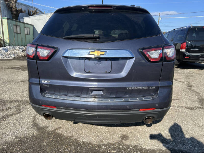 2013 Chevrolet Traverse LTZ