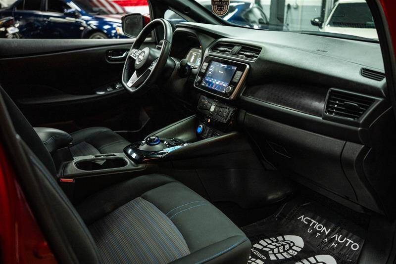 2024 Nissan LEAF SV PLUS