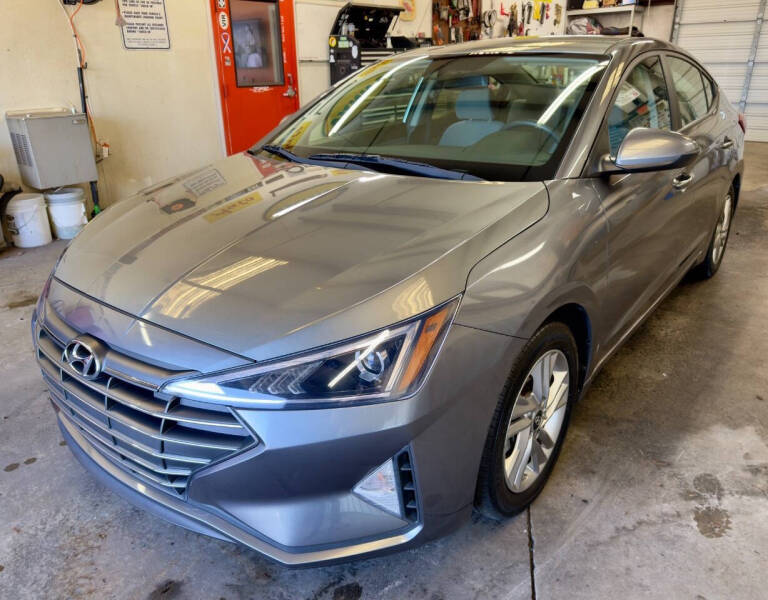 2019 Hyundai Elantra SE