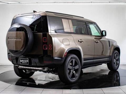 2026 Land Rover Defender 110 P300 S