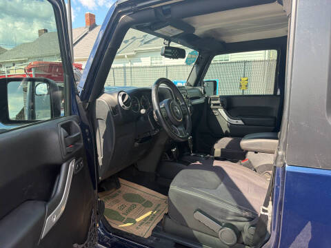 2013 Jeep Wrangler Sahara