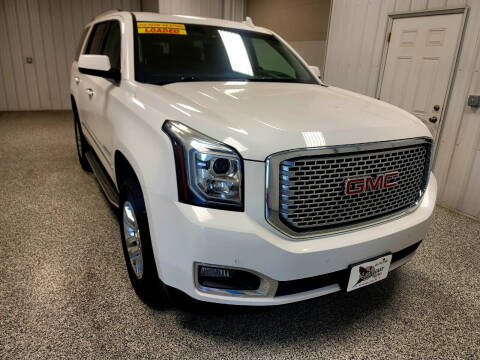 2017 GMC Yukon for sale at LaFleur Auto Sales in North Sioux City SD