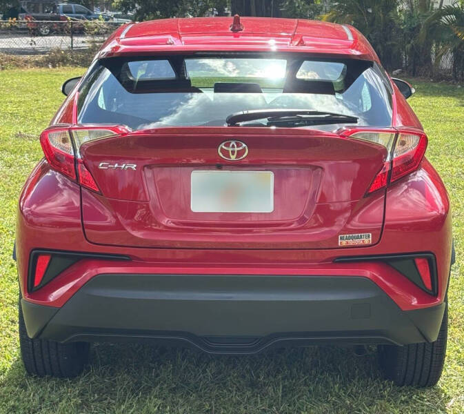 2021 Toyota C-HR XLE