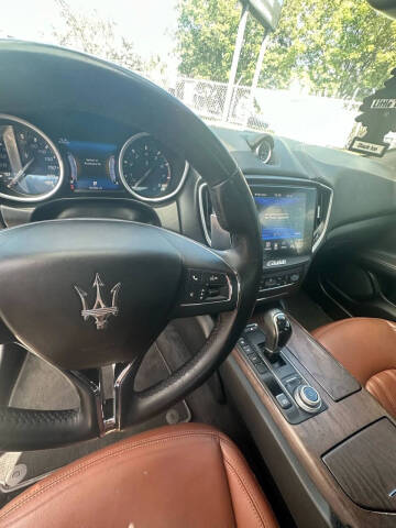 2017 Maserati Ghibli