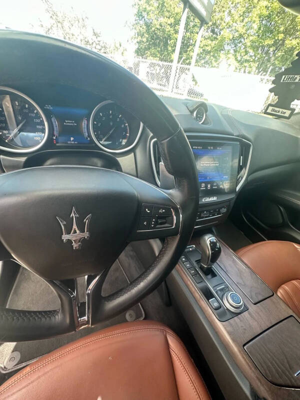 2017 Maserati Ghibli