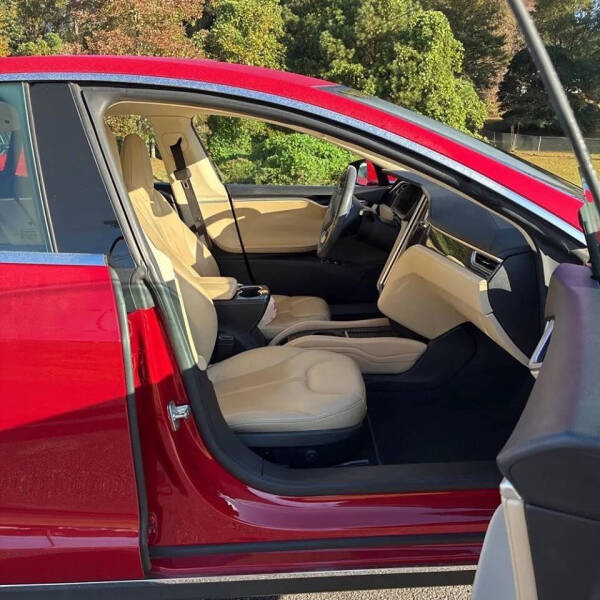 2014 Tesla Model S 85