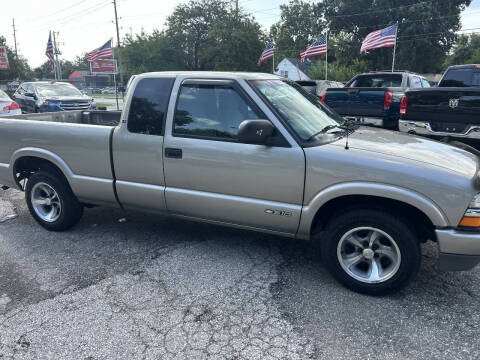 2000 Chevrolet S-10 LS