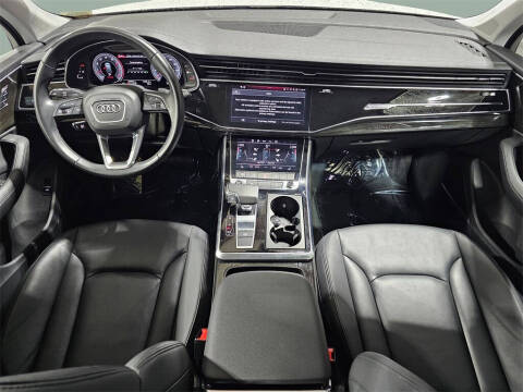 2023 Audi Q7 quattro Premium Plus 55 TFSI