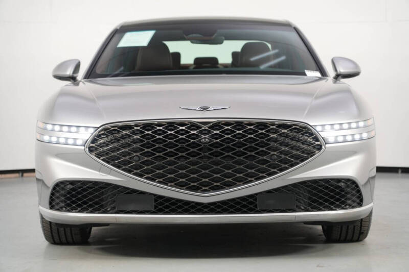 2024 Genesis G90 3.5T e-Supercharger