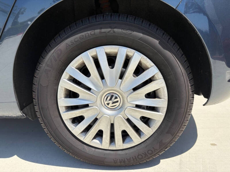 2013 Volkswagen Golf 2.5L PZEV