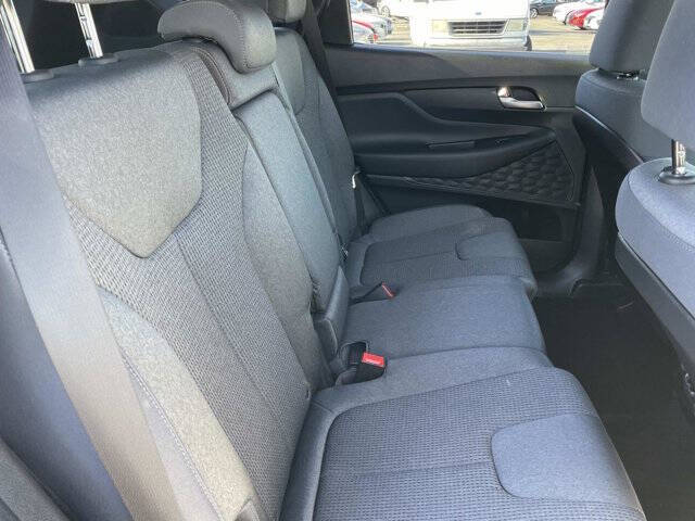 2023 Hyundai Santa Fe SE