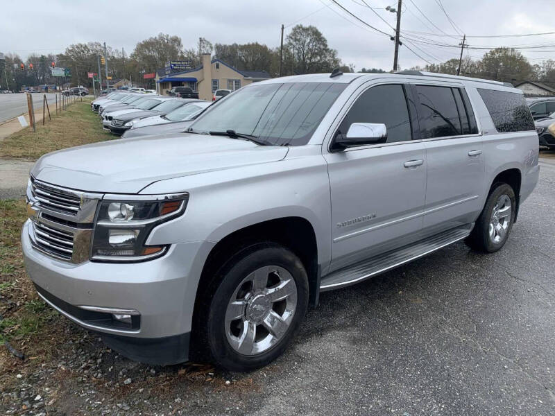 2015 Chevrolet Suburban LTZ photo 2