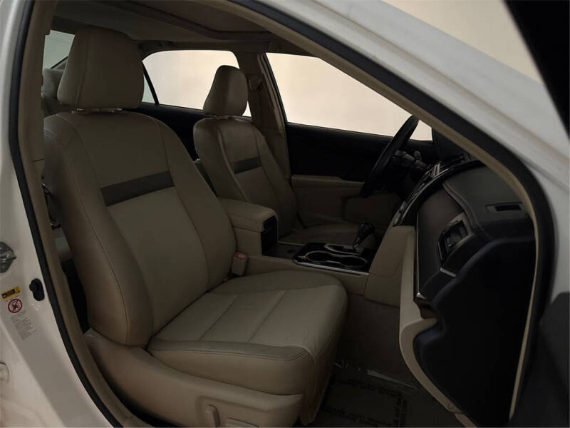 2014 Toyota Camry XLE V6