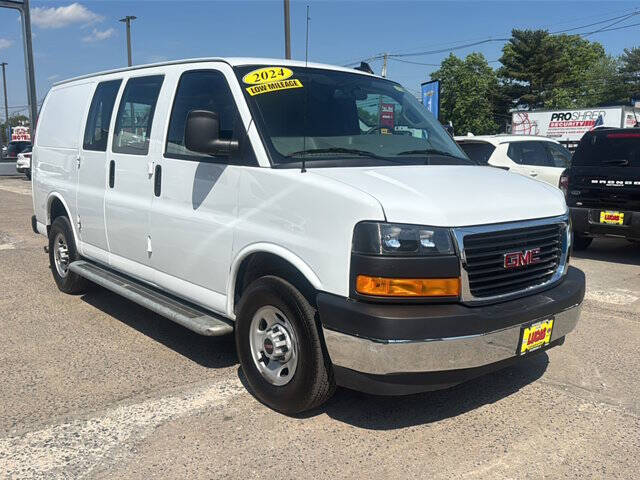 2024 GMC Savana 2500