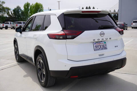 2024 Nissan Rogue SV