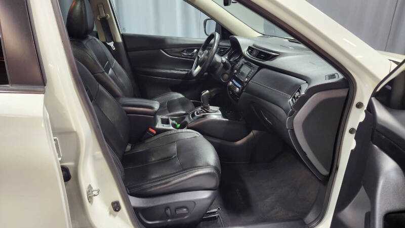 2020 Nissan Rogue SL