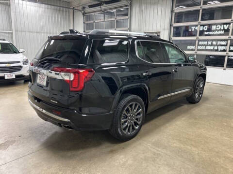 2023 GMC Acadia Denali