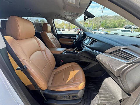 2020 Buick Enclave Essence