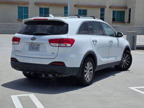 2017 Kia Sorento LX